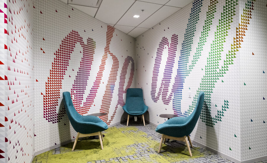 Transforming Workspaces: The Impact of Wall Coverings on Interiors